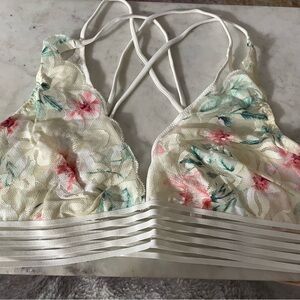 NEW - PINK by Victoria’s Secret (Size L) Unlined Lace Bralette in Floral Design